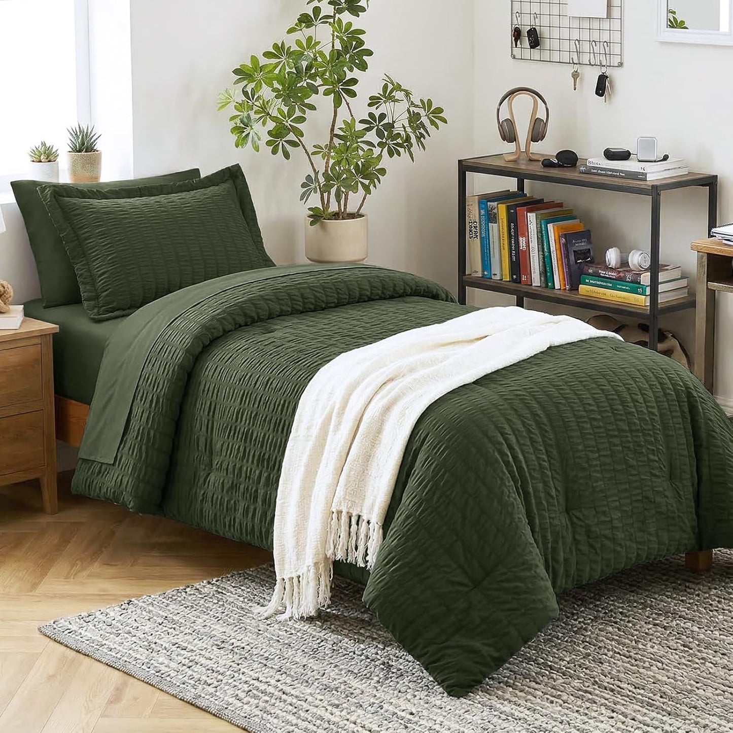 CozyLux Queen Comforter Set White Seersucker 7 Pieces Bed in a Bag Queen Comforter Set with Sheets, Luxury Soft Bedding Set with Down Alternative Comforter, Sheets, Pillowcases & Shams for All Seasons