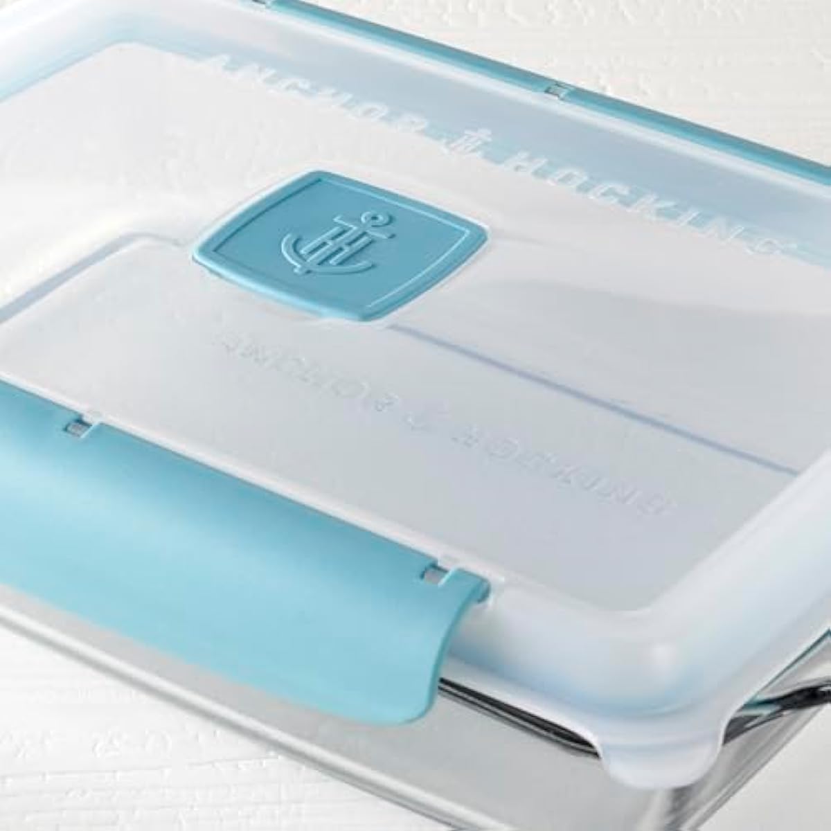 Anchor Hocking 3 Quart Glass Baking Dish with Lid, Insulated Carrier & Hot/Cold Pack