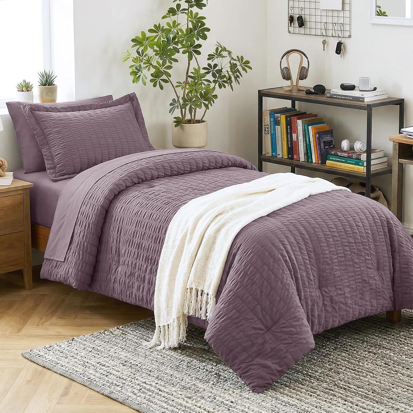 CozyLux Queen Comforter Set White Seersucker 7 Pieces Bed in a Bag Queen Comforter Set with Sheets, Luxury Soft Bedding Set with Down Alternative Comforter, Sheets, Pillowcases & Shams for All Seasons